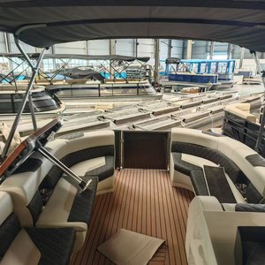 30 pieds 9m Tritoon canapé évier BBQ fête aluminium ponton bateau avec Bimini bateau à rames à vendre - Product Image 6