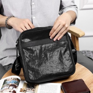 Sac à bandoulière en cuir véritable pour hommes, couleur unie, fermeture à glissière, sac à bandoulière pour les voyages de loisirs - Product Image 1