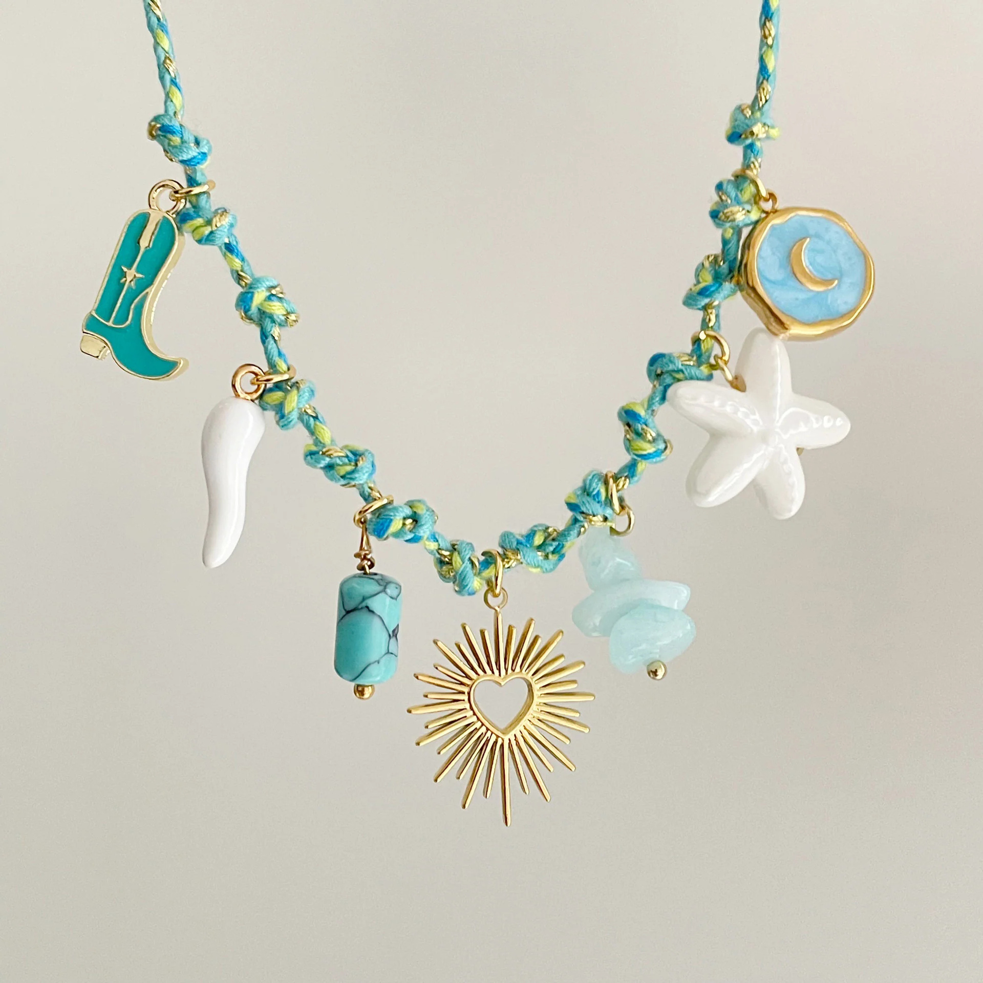 Collana Radiant Love (azzurro cielo)
