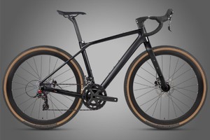 Vélo de Course sur Route en Carbone APEX 11 Vitesses avec Roues en Aluminium et Pédales Standard pour Trajets Urbains et Aventures – Offre Spéciale - Product Image 3