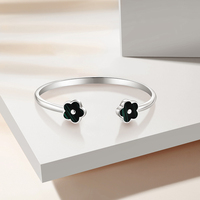 Qingxin personnalisé OEM bijoux fins 925 argent Sterling Malachite trèfle à cinq feuilles Bracelet Bracelet pour les femmes
