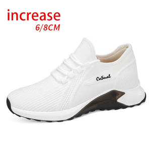 รองเท้ากีฬาลำลองเพิ่มความสูงสำหรับผู้ชาย ฤดูร้อนและฤดูใบไม้ร่วง ระบายอากาศได้ดี ผลิตจากผ้าตาข่าย พร้อมพื้นรองเท้าด้านใน น้ำหนักเบา - Product Image 1