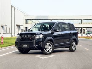 SWM Great Tiger 2026, SUV Manual, Precio de Fábrica, Vehículo Nuevo a Gasolina con Interior Oscuro, Tracción Delantera, Autos Chinos Nuevos Asequibles - Product Image 2