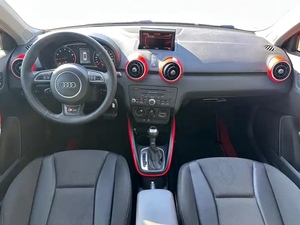 <span class=keywords><strong>Audi</strong></span> A1 AWD <span class=keywords><strong>Quattro</strong></span> 2020 2021 2022 pour Premium Plus 45 TFSI Berline 4 portes d'occasion Sièges en cuir Volant à gauche - Product Image 6