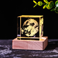 Personnalisé 3D Laser Gravé Verre Clair Cube Vierge Cadeau Commémoratif Cristal Artisanat Petite Veilleuse