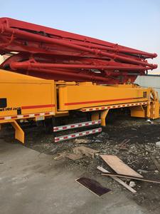 Camión Bomba de Concreto Diésel Isuzu Usado de 37m, 42m, 48m, 52m Montado en Camión con Capacidad de 18m³/h y Alcance Vertical de 120m - Product Image 2