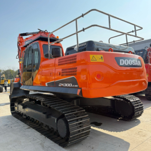 รถขุดมือสอง Doosan DX300 ขนาดใหญ่ 30 ตัน รถขุด Doosan DX340 Doosan DX360 ขายเครื่องจักรมือสอง Doosan - Product Image 1