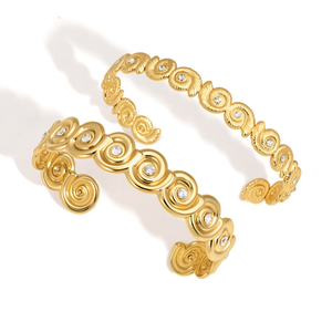 Bracciale a conchiglia J&<span class=keywords><strong>D</strong></span> Jewelry in acciaio inossidabile placcato <span class=keywords><strong>oro</strong></span> 18 carati con strass, stile resort da spiaggia, per donna - Product Image 1
