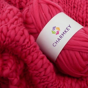 Charmkey Vente chaude Meilleur <span class=keywords><strong>prix</strong></span> en gros Fil à tricoter 100% <span class=keywords><strong>laine</strong></span> Fil fantaisie pour le crochet à la main - Product Image 2