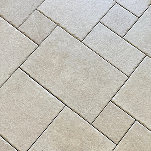 Dalles de pavage en pierre naturelle, calcaire blanc, calcaire beige Porto, pavés en calcaire du <span class=keywords><strong>Portugal</strong></span>, pavés d'extérieur de haute qualité - Product Image 1