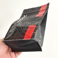 Échantillons Gratuits Nouvelle Arrivée Sachets d'Emballage Autoportants à Fond Carré de 250g, Ventilés, de Qualité Alimentaire, Anti-Humidité pour Chaussettes et Chaussures