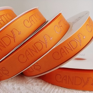 Ruban imprimé en feuille d'or 3d avec logo personnalisé, rubans cadeaux en satin de soie gros-grain avec logo en relief, ruban personnalisé de 25mm - Product Image 3