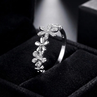 Prix de gros usine Bagues pour femmes en argent sterling 925, bijoux fins, zircon classique, motif fleur marguerite