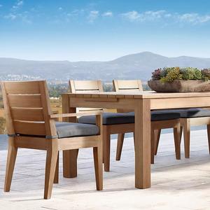 ชุดโต๊ะและเก้าอี้ไม้สักสำหรับสวนกลางแจ้ง กันน้ำ ทนรังสียูวี แข็งแรงทนทาน เหมาะสำหรับลานบ้าน ระเบียง วิลล่า และสวน - Product Image 1