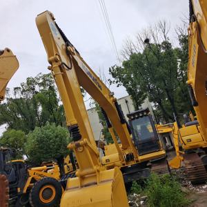 Excavatrice sur chenilles Komatsu PC200-8 d'occasion de 20 tonnes, origine Japon, modèle 2022, avec pompe PLC et composants essentiels de roulement, à vendre - Product Image 4
