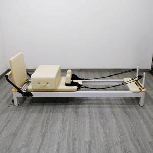 Machine d'exercice Pilates Reformer professionnelle, durable, écologique, portable et réglable en <span class=keywords><strong>aluminium</strong></span> PilaFit Studio Health - Product Image 1