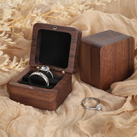 Boîte à bagues en bois de noyer personnalisée, mini boîte à bagues de fiançailles avec 2 emplacements, boîte à bagues carrée pour bagues, entrepôt américain