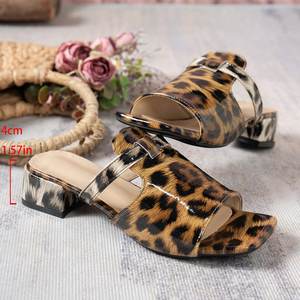 Nuevas Sandalias de tacón grueso con punta cuadrada de alta calidad para uso en exteriores, sandalias de mujer de talla grande con estampado de leopardo 2632 para verano - Product Image 4