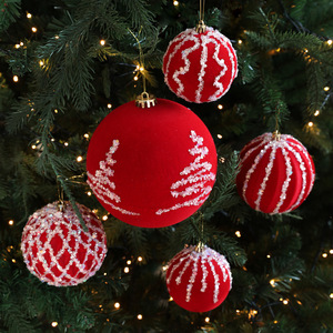 Bolas de Navidad Grandes de Terciopelo Rojo, Adornos Brillantes para Árbol, Bolas de Terciopelo de Lujo para Colgar en el Árbol de Navidad - Product Image 2