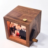 Nouveauté livre à rabat personnalisé Photo Machine Cube boîte en bois lumière photos auto-personnalisé nouveauté cadeau
