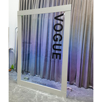 14. Boîte photo rétro élégante avec cadre métallique, housse en tissu et support pour événements de Noël en direct – Nouveauté