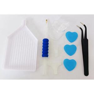 Accessoires de peinture au diamant ensemble d'outils de peinture au diamant 3pcs plateau de stylo de <span class=keywords><strong>cire</strong></span> et ensemble d'outils de <span class=keywords><strong>pince</strong></span> à épiler - Product Image 1