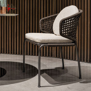 लक्जरी 8-सीटर रतन डाइनिंग टेबल और बिस्ट्रो या होटल लिविंग रूम के उपयोग के लिए आउटडोर गार्डन फर्नीचर सेट - Product Image 2