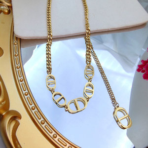 Collier de luxe inspiré des grandes marques pour femmes, collier en acier inoxydable plaqué or - Product Image 4