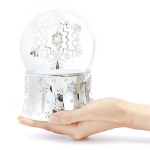 Giáng sinh Quả cầu tuyết tùy chỉnh với bông tuyết trắng tuyết nước âm nhạc với ánh sáng dẫn - Product Image 6