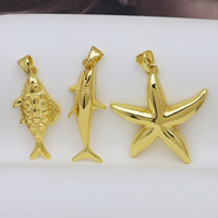Nouvel accessoire de pendentif en cuivre plaqué or 18 carats sur le thème de l'océan, avec homard, étoile de mer, conque, tortue marine et coquille Saint-Jacques, vente en gros.