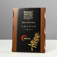 Mode klassische Holz medaille Plakette Metall Patch benutzer definierte Text Nummern schild Zertifikat benutzer definierte Großhandel Schriftzug Souvenir