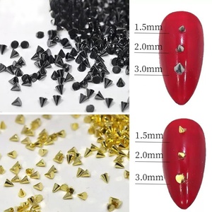 Accesorios para Uñas Estilo Punk Oscuro, Conos de Oro, Plata y Cobre, Remaches Planos, Decoraciones para Uñas de Halloween - Product Image 3
