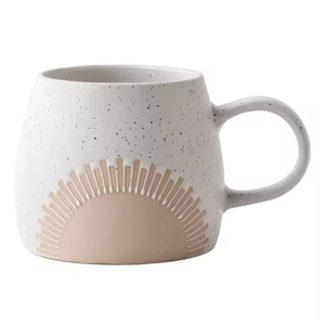 Mug en céramique de 450 ml, motif dessin animé mignon, finition mate, compatible lave-vaisselle et micro-ondes, logo personnalisable pour cadeaux d'entreprise, style Ins - Product Image 5