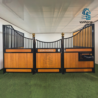 Porte battante avant pour écurie de chevaux européenne, modèle 2026, en acier galvanisé durable avec panneau en bambou, pour ferme et manège, garantie 5 ans