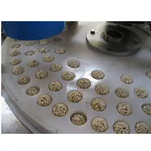 Boule de riz soufflé personnalisée faisant l'équipement Boules de granola formant la machine