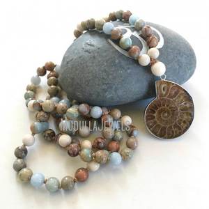 MN42537 — collier Mala opale africaine, perles nouées à la main, 108 - Product Image 3