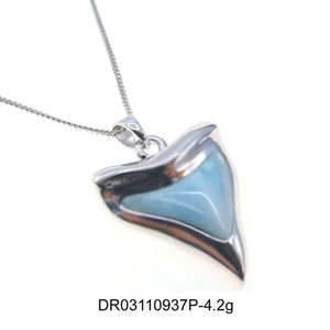 Colgante de Diente de Tiburón de Plata de Ley 925 con Baño de Rodio y Piedras Preciosas Naturales, Éxito de Ventas 2021 - Product Image 3