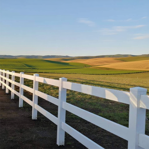 Cerca para Caballos de PVC Resistente, Antidecoloración y Estable al Viento, para Pastoreo Rural, Granjas y Seguridad del Ganado - Product Image 1