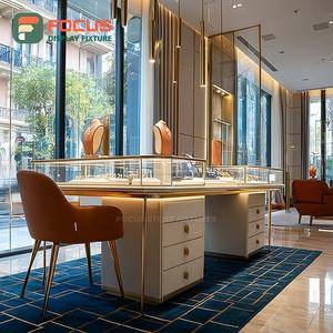 Exhibidor de Joyería Minimalista para Interiores de Tiendas, Mostrador de Exhibición con Marco Metálico para Tiendas de Marca - Product Image 4