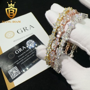 สร้อยข้อมือเงินแท้ 925 ประดับโมอิสซาไนต์คุณภาพสูง VVS ผ่านการทดสอบเพชร ดีไซน์แบบ Iced Out รูปทรงกากบาท - Product Image 4