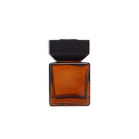 Bouteille de diffuseur en verre carrée de logo de couleur faite sur commande de 50ml 100ml 150ml 200ml avec le chapeau en bois