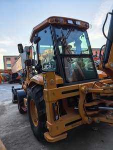 รถตักล้อยาง JCB 3CX 3 ตัน ประสิทธิภาพสูง พร้อมเครื่องยนต์ 75 กิโลวัตต์ รถตักล้อยาง 3CX 4CX เครื่องยนต์คัมมินส์ราคาประหยัด - Product Image 3