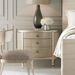 Comodino Moderno di Lusso in Rovere con Spazio Contenitivo, Realizzato a Mano in Legno Massello, Tavolino Intelligente per Camera da Letto, per Casa e Hotel: Il Sogno che Diventa Reale - Product Image 1