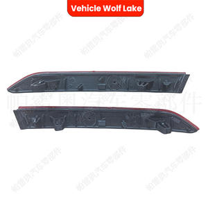 Feu arrière de pare-chocs Vehicle Wolf Lake pour Volkswagen Passat B8 2015-2017, côté gauche et droit, clignotant ABS, feu stop - Product Image 5