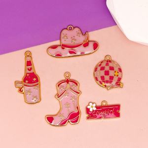 Pembe Romantik Batı Kovboy DIY Aksesuarları Şapka Çinko Alaşımı Yağ Damlayan Kolye Telefon Anahtarlık Çanta Süsü - Product Image 3