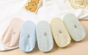 WUYANG FACTORY Multi-color Sweet Baby Girls Sneaker Infant Toddler Calcetines antideslizantes Baby Girls Bow Ornament Calcetines - Product Image 5