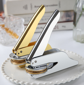 Tampon à embosser personnalisé en métal pour la décoration de mariage et les autocollants pour enveloppes en papier - Product Image 4