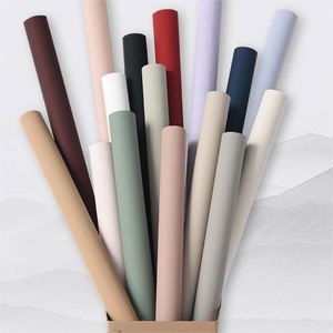 กระดาษห่อดอกไม้กันน้ำพิมพ์ลายดอกไม้สีพื้น ขนาด 52 ซม.*6 หลา/ม้วน สำหรับวัสดุจัดดอกไม้ รุ่นใหม่ล่าสุด - Product Image 2