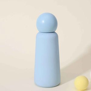 Sculptures en céramique colorées avec des sommets sphériques et des bases coniques pour une présentation décorative - Product Image 3
