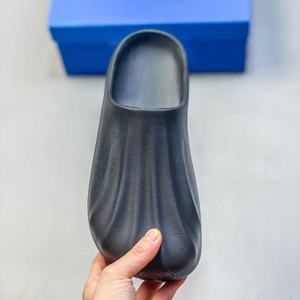 Zapatos de diseñador de marca famosa - Zapatos de plataforma negros de estilo relajado - Zapatos casuales de alta calidad - Product Image 2